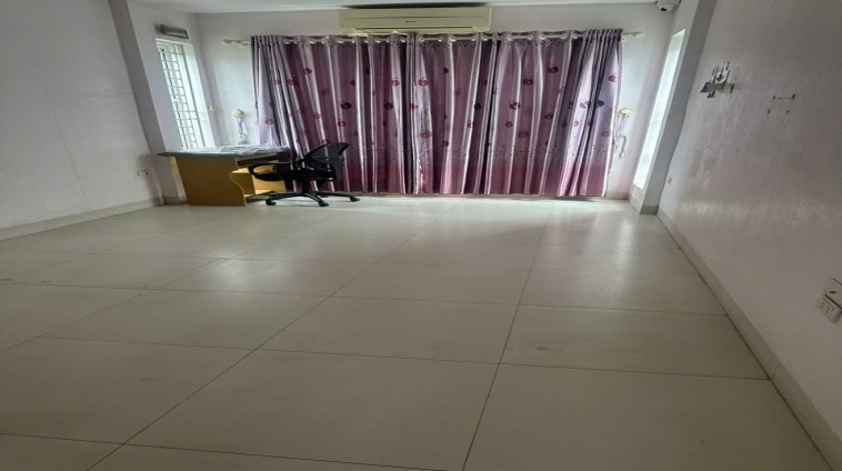Cho thuê nhà trong ngõ Kim Ngưu, 5 tầng, diện tích 30m2 - 3PN - 3vs giá 12triệu - Full đồ